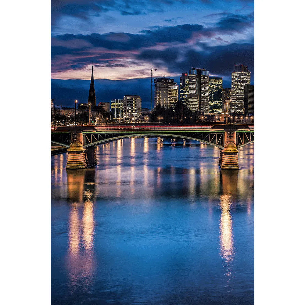 Alugebürstet Frankfurt am Main Brücke Hochformat