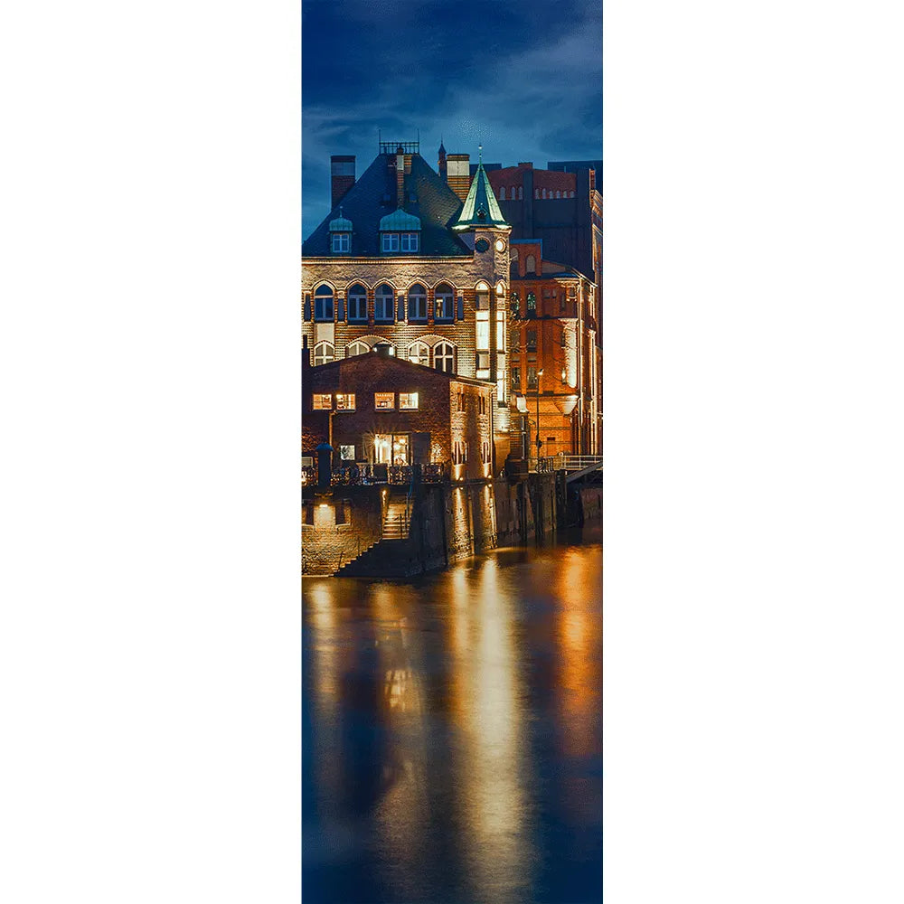 Poster leuchtende Speicherstadt Hamburg Panorama Hoch